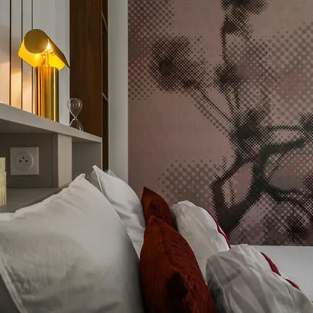 Le Petit Paris - Lumineux Avec Balcon Et Parking Privatif Appartamento