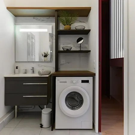 Appartamento Le Petit Paris - Lumineux Avec Balcon Et Parking Privatif