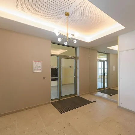 Le Petit Paris - Lumineux Avec Balcon Et Parking Privatif * Vichy