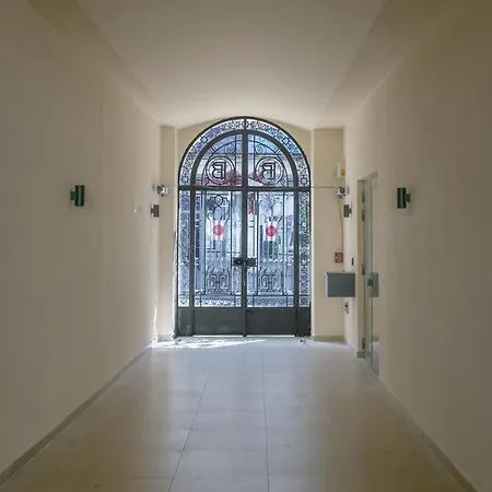 Le Petit Paris - Lumineux Avec Balcon Et Parking Privatif Appartamento